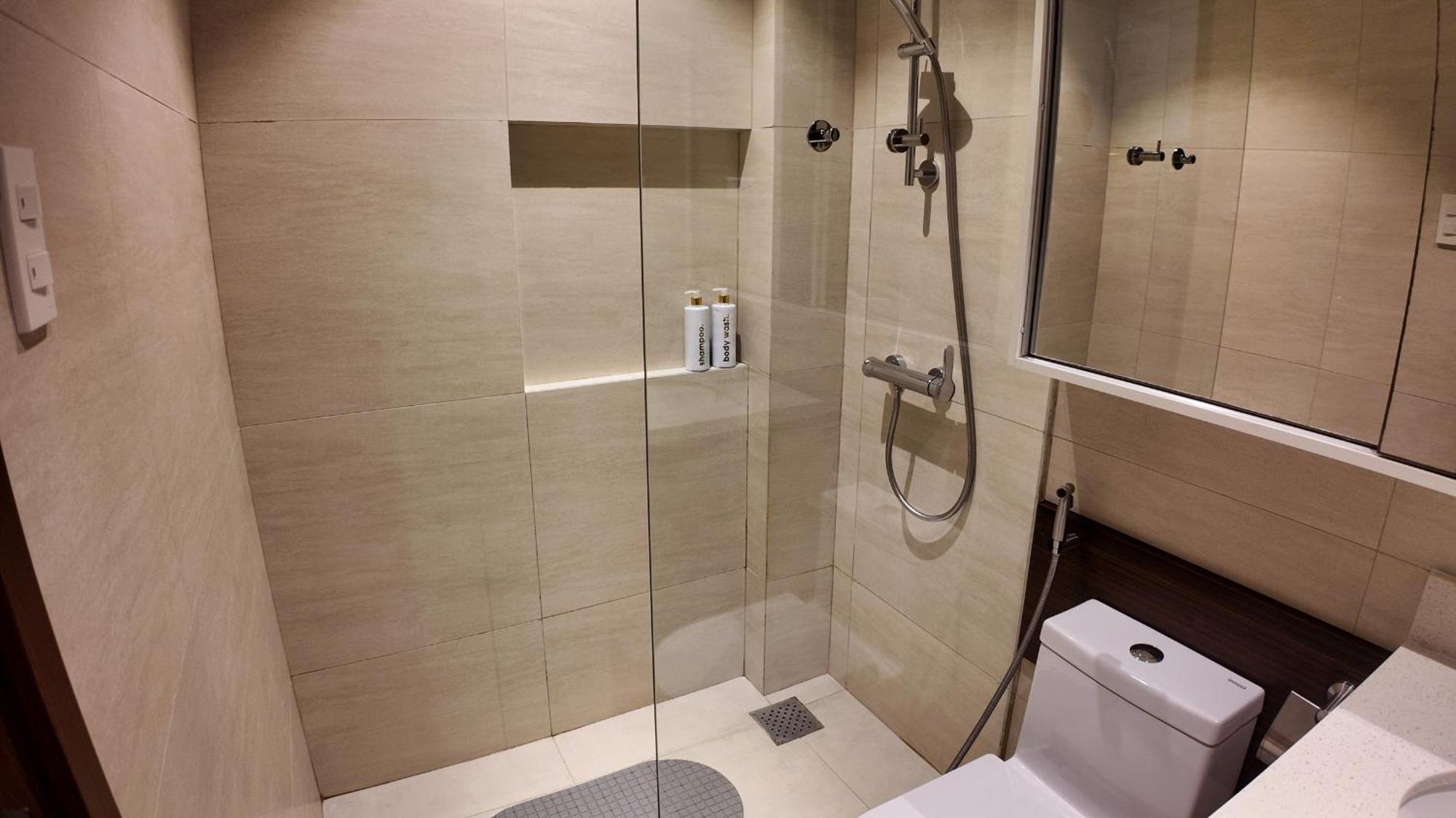 Dominiks Stylish Resort Gem Ocean View Pool Queen Bed At Tambuli 8 Floor Fast Wifi Lapu-Lapu City Exterior foto