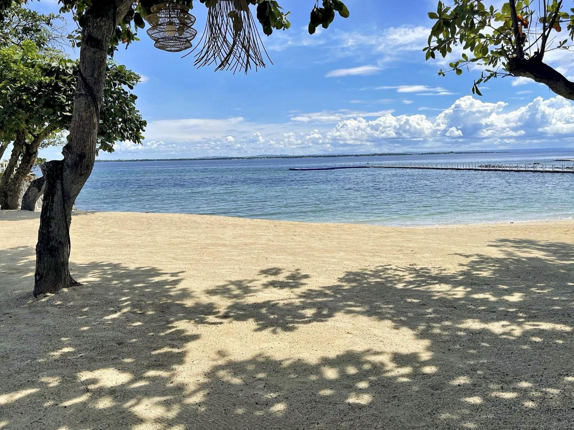 Dominiks Stylish Resort Gem Ocean View Pool Queen Bed At Tambuli 8 Floor Fast Wifi Lapu-Lapu City Exterior foto